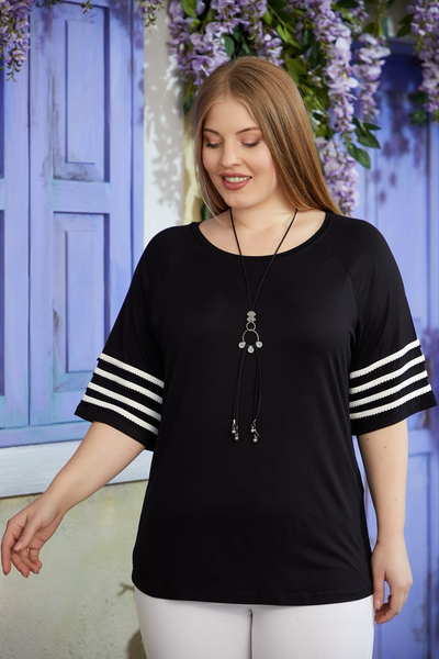 Bluza eleganta marime mare cu dungi pe maneci - negru