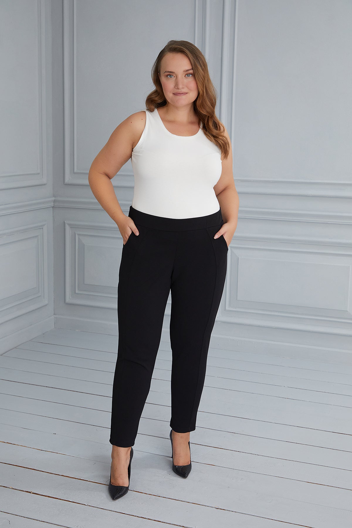 Pantalon marime mare drept Georgete - negru