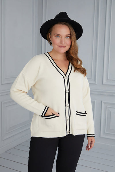 Cardigan marime mare elegant cu nasturi - ecru